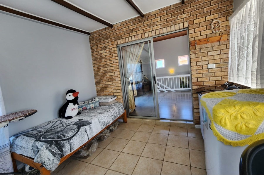 4 Bedroom Property for Sale in Ferreira Town Eastern Cape